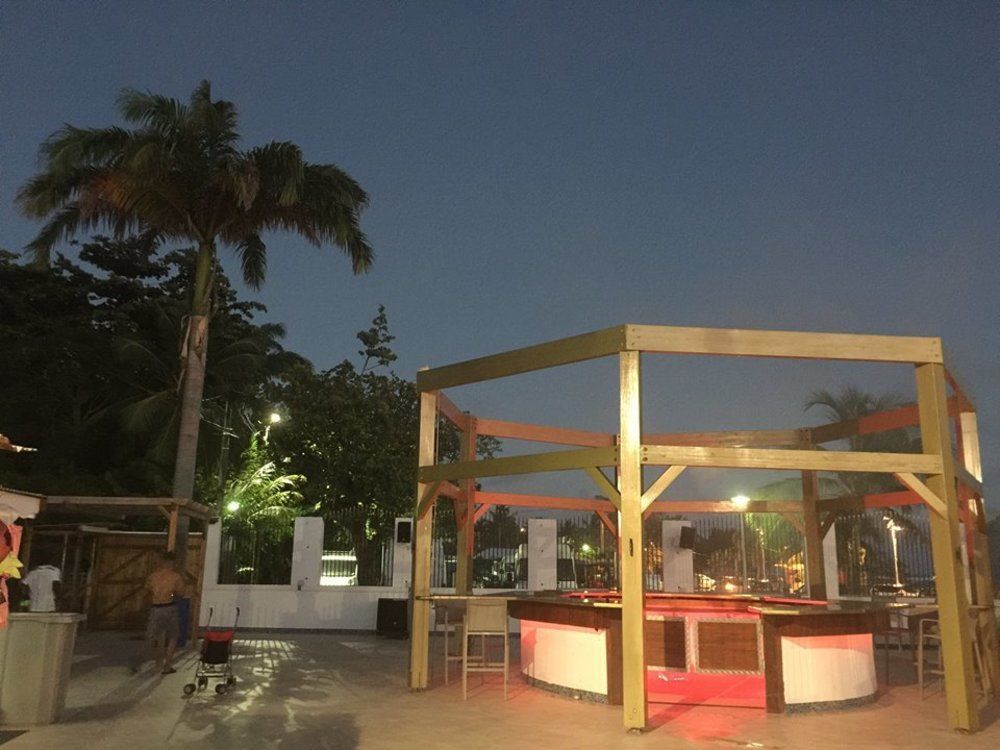 Le Grand Large Plage Sainte-Anne  Exterior photo