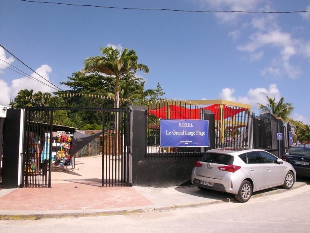 Le Grand Large Plage Hotel Sainte-Anne  Exterior photo